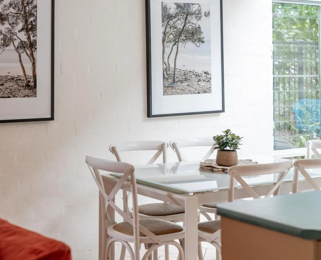 Cute Little Cove Gem…Walking Distance To Beach! Noosa Heads Australien