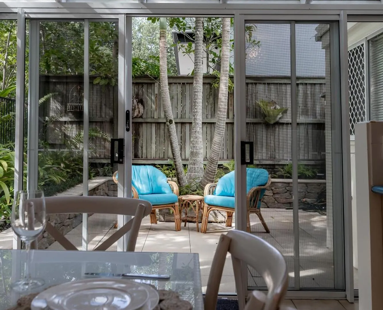 Lägenhet Cute Little Cove Gem…Walking Distance To Beach! Noosa Heads Australien